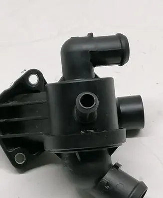 Thermostat/thermostat housing