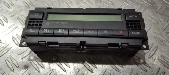 Volkswagen PASSAT B5 Climate control unit