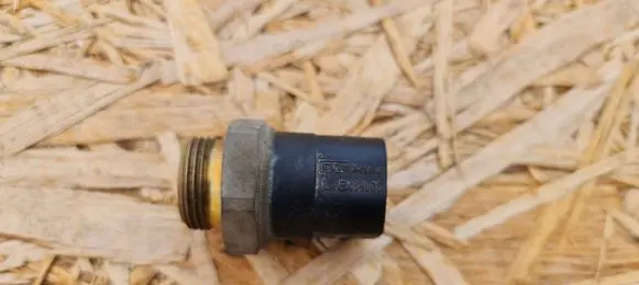 Audi TT Mk1 Coolant temperature sensor 1H0959481B