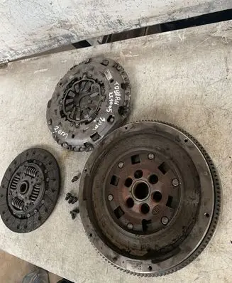 Volkswagen Touran III Clutch set kit 05E141015 05E141031D 05E105266