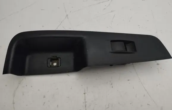 Citroen C-Crosser Electric window control switch 8608A183