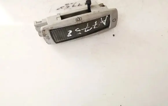 Volkswagen PASSAT B5 Other interior light 3b0947291