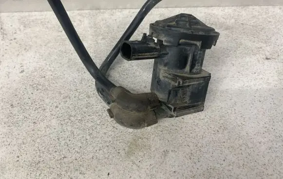 Dodge Caliber Vacuum valve 05085473AC