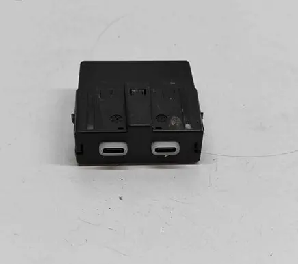 USB socket connector