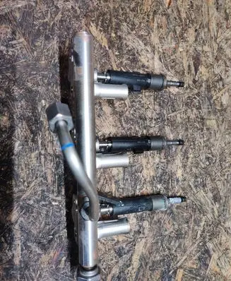 Citroen C3 Aircross Fuel injector 9822715980
