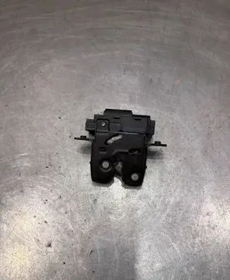 Nissan Qashqai Tailgate/trunk/boot lock/catch/latch 90502EY10A 020909