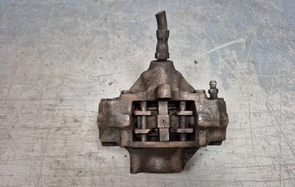 Mercedes-Benz E W124 Rear brake caliper
