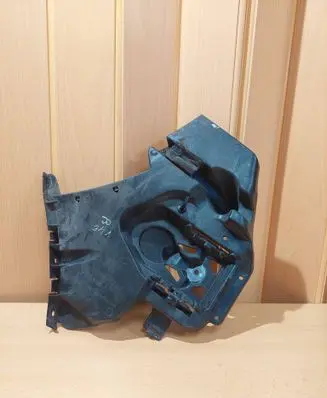 Volvo V40 Rear bumper mounting bracket 31395104