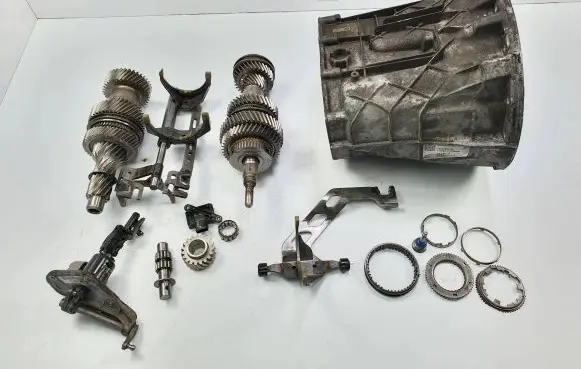 Mercedes-Benz Vito Viano W447 Manual 5 speed gearbox 9062602702
