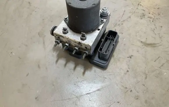 Mercedes-Benz Sprinter W906 ABS Pump A0084318712 269517