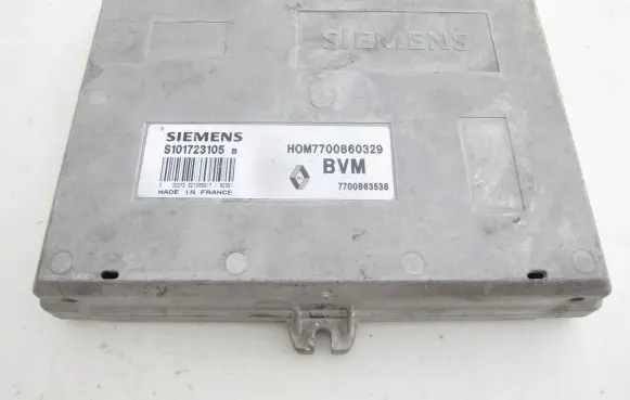 Renault Scenic III - Grand scenic III Engine control unit/module 7700860329 7700863538