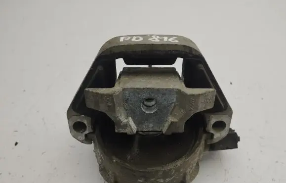 Audi A7 S7 4G Engine mount bracket