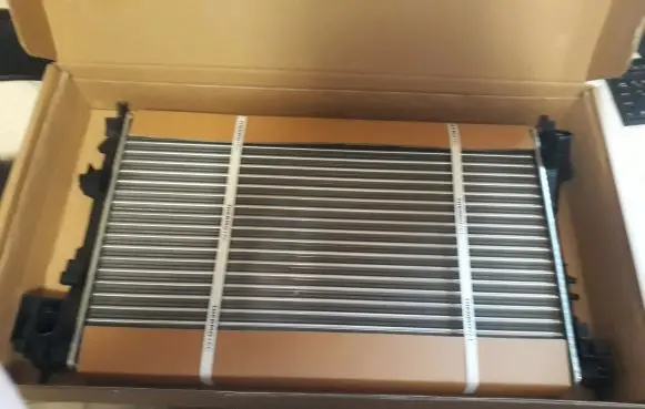 Opel Signum Coolant radiator D7X027TT