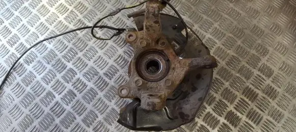 Toyota Auris 150 Front wheel hub