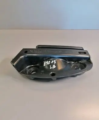 BMW 3 E90 E91 Bumper support mounting bracket corner 7118194 51127118194