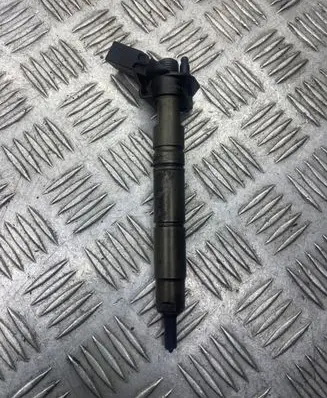 Mercedes-Benz E W211 Fuel injector A6420700587 060510 0445115