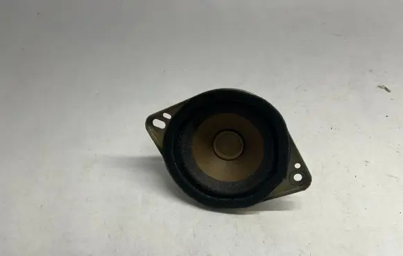 Ford Mustang VI Panel speaker FR3T18808NB