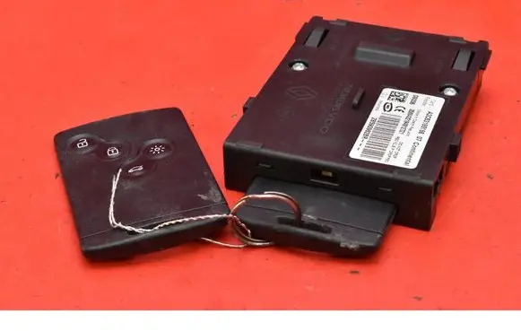 Renault Megane III Ignition lock 285909828R