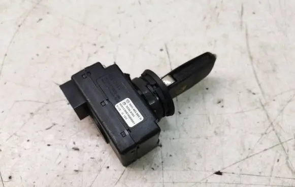 Volkswagen Phaeton Ignition lock 3D0905865H 33300101 9391530816560501