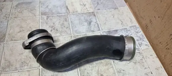 BMW 1 E81 E87 Intercooler hose/pipe 11617788342