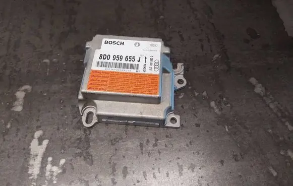 Audi A4 S4 B5 8D Airbag control unit/module 8D0959655J 0285001276