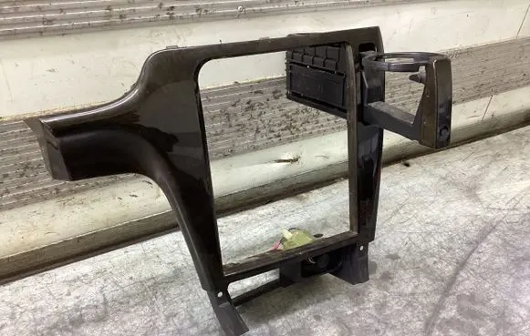 Subaru Outback Center console decorative trim NF1271K
