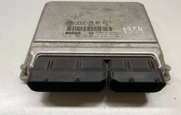 Volkswagen PASSAT B5 Engine control unit/module 0261206123 3B0907551T 2800