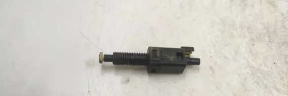 Audi A4 S4 B5 8D Brake pedal sensor switch 811907343b