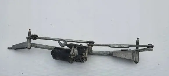 Volvo XC70 Front wiper linkage and motor 09151848
