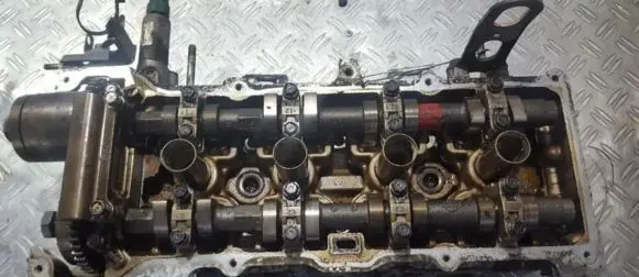 Nissan Almera N16 Engine head 