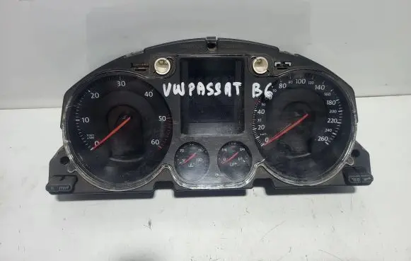 Volkswagen PASSAT B6 Speedometer (instrument cluster) 3C0920870Q X0033000