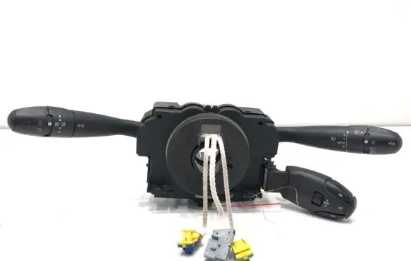 Wiper turn signal indicator stalk/switch