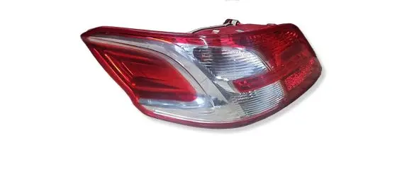 Peugeot 301 Rear/tail lights 9674807780