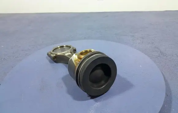 Piston