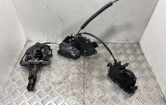 Jaguar XJ X351 Front door lock EW93218A42AA
