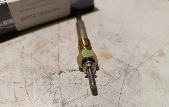 Ford Focus Glow plug 0100226207