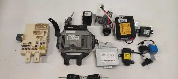 Engine ECU kit and lock set