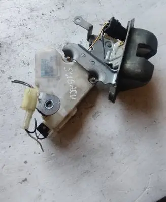 Subaru Impreza II Tailgate/trunk/boot lock/catch/latch 63100FE000 050420 0892044A