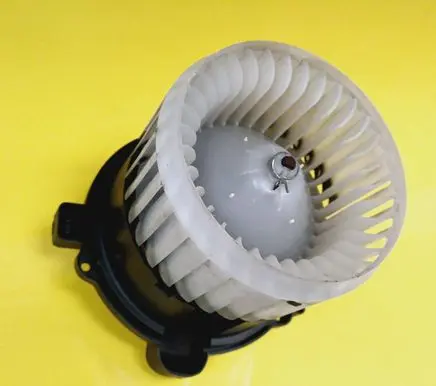 Mitsubishi Colt Heater fan/blower 1736006902