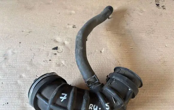 Opel Antara Turbo air intake inlet pipe/hose 96628983 4807919