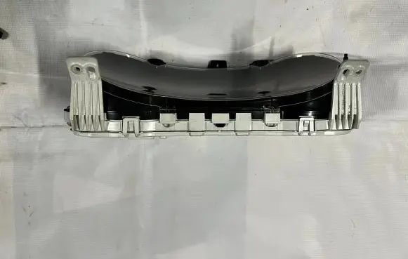 Mitsubishi Lancer Evolution Speedometer (instrument cluster) 8100A645 528070H