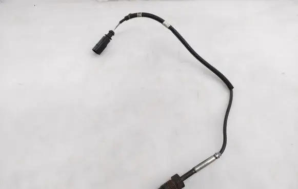 Volkswagen Transporter - Caravelle T5 Exhaust gas temperature sensor 070906088AC