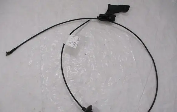 Peugeot 2008 I Engine bonnet/hood lock release cable 