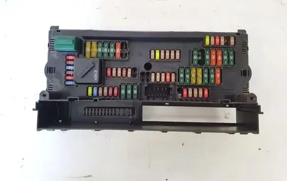 BMW 5 GT F07 Fuse box set 923442101 2-1703344-2e