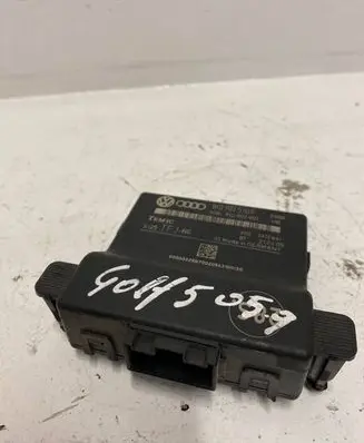 Volkswagen Golf V Gateway control module 1K0907530F 1K0907951