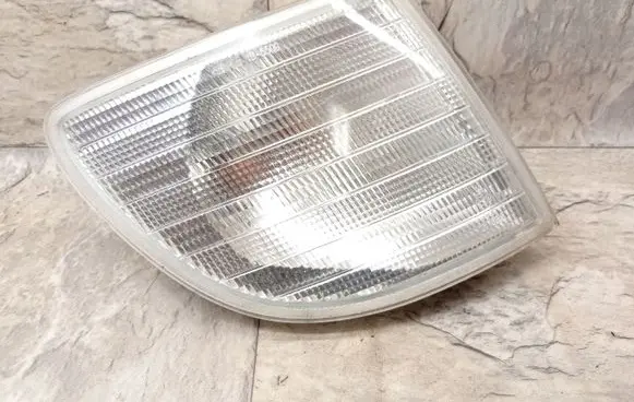 Mercedes-Benz Vito Viano W638 Front indicator light