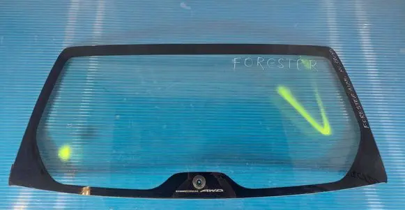 Subaru Forester SH Rear windscreen/windshield window 
