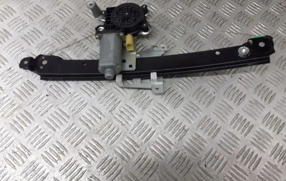 Volvo V70 Front door electric window regulator BRAK