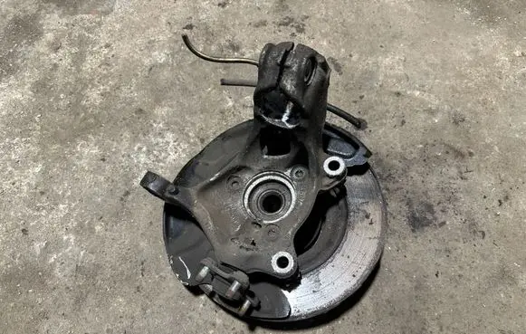 Volkswagen PASSAT B8 Front wheel hub spindle knuckle
