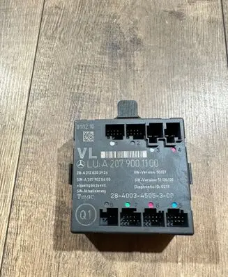 Mercedes-Benz E C207 W207 Door control unit/module A2079001100 A2079020400 A2128203926